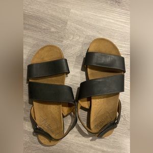 Natural Soul - black sandals